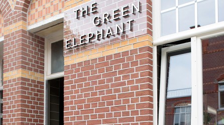 The Green Elephant header gebouw