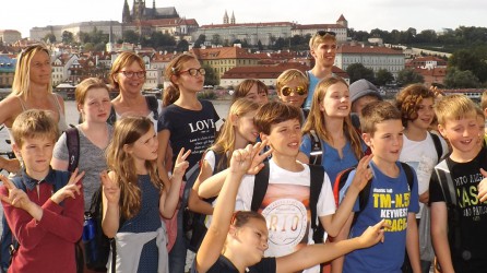 Outline Travel header groepsfoto