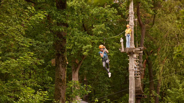 Klimrijk Meisje Zipline