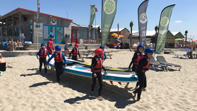 Ozlines Surf kinderen surfen