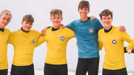 Surfblend header surfen